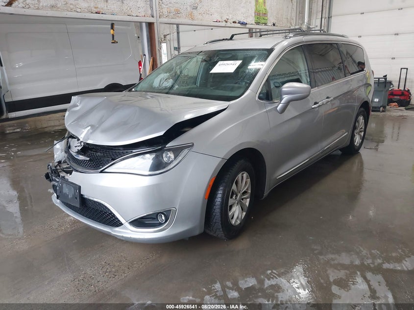 2018 Chrysler Pacifica, Удар спереди, IAAI, VIN 2C4RC1BG9JR120014 — фото 2