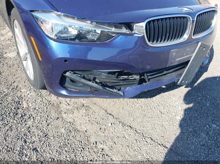 2017 BMW 320I auction photo 6