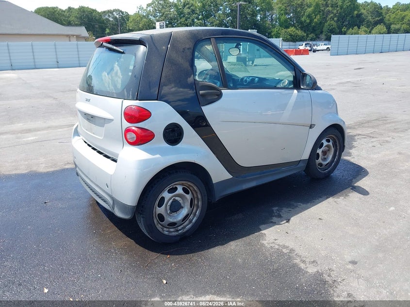 2013 SMART FORTWO auction photo 4