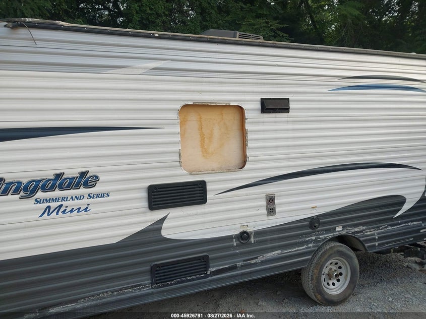 2017 KEYSTONE SUMMERLAND MINI TRAVEL TRAILER auction photo 6
