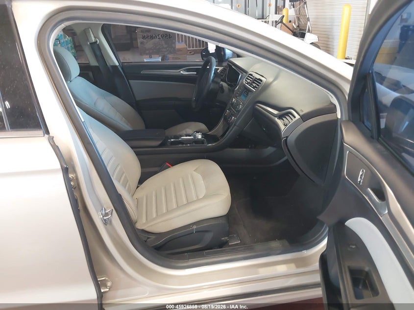 2018 FORD FUSION HYBRID auction photo 5