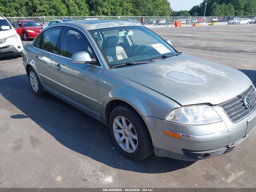 2004 VOLKSWAGEN PASSAT auction photo 1