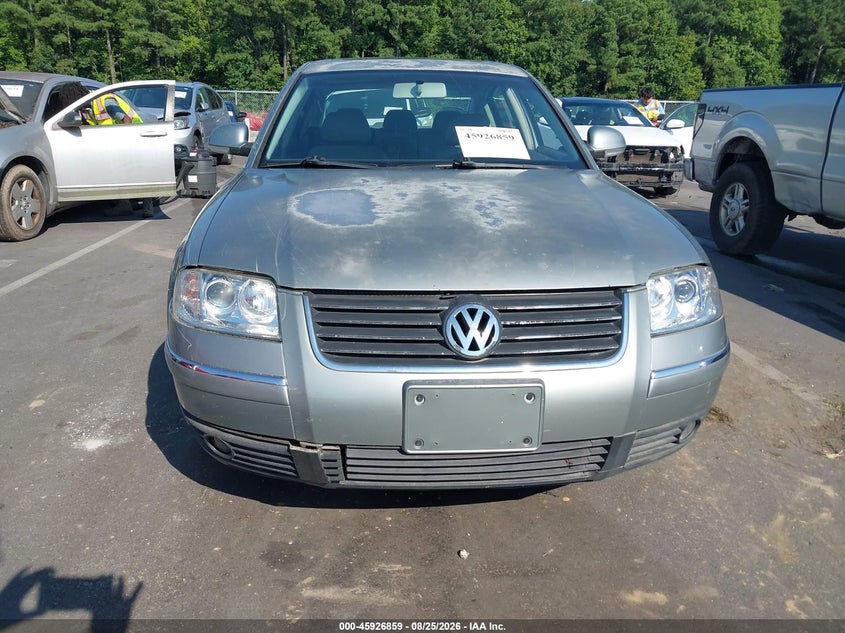 2004 VOLKSWAGEN PASSAT auction photo 6