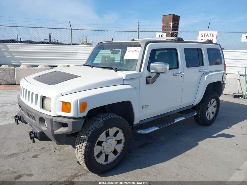 2007 HUMMER H3 SUV auction photo 2