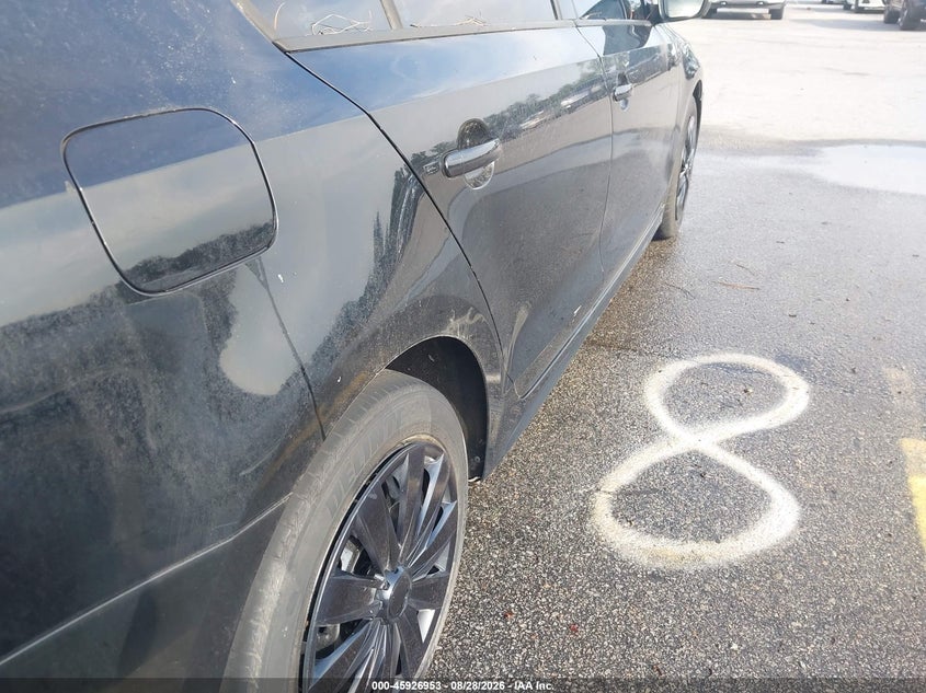 2011 VOLKSWAGEN JETTA auction photo 6