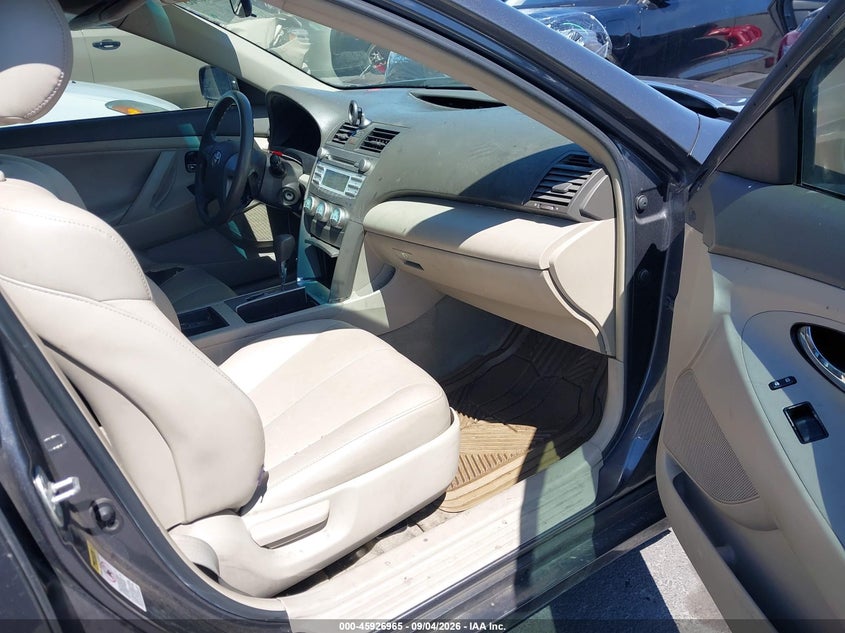 2009 TOYOTA CAMRY auction photo 5