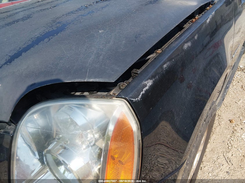GMC YUKON XL 1500 2007 VIN 1GKFC16057J161418