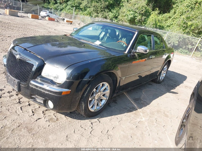 2005 CHRYSLER 300C auction photo 2
