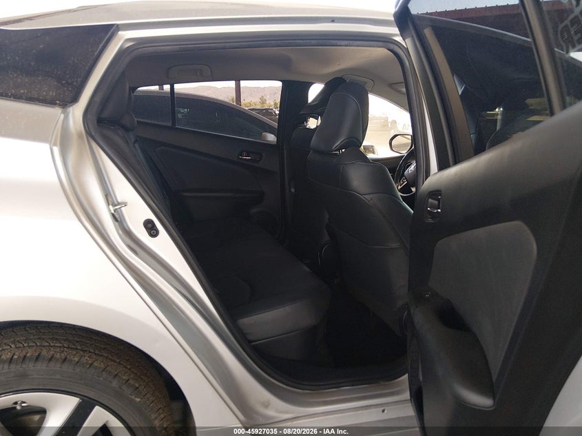 TOYOTA PRIUS - zdjęcie 8