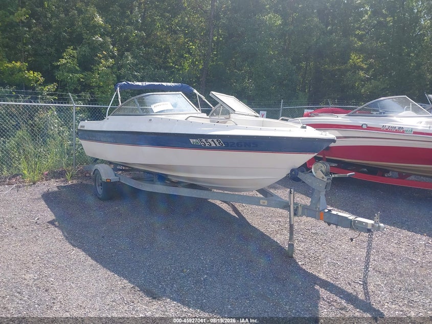 2005 BAYLINER 195 CLASSIC RUNABOUT auction photo 1