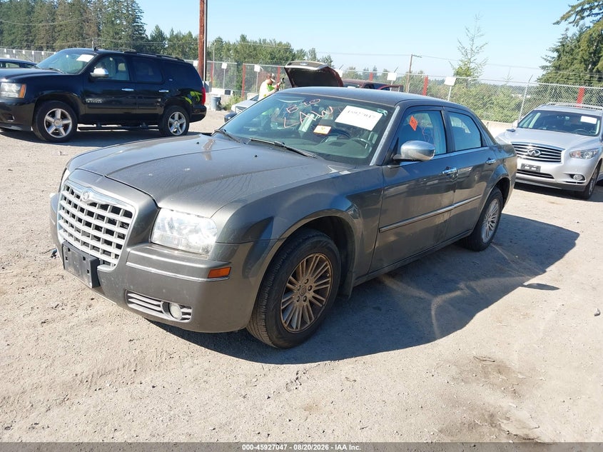2010 CHRYSLER 300 auction photo 2