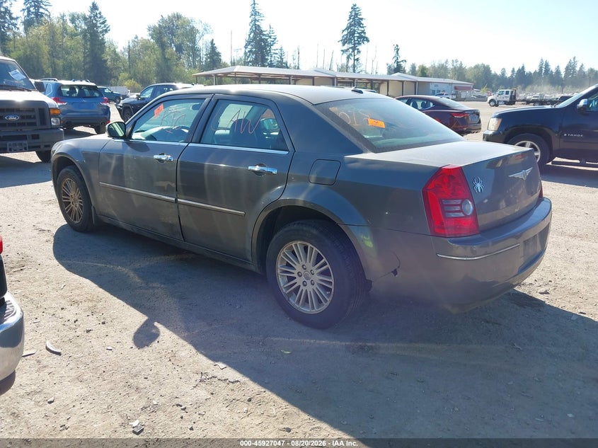 2010 CHRYSLER 300 auction photo 3