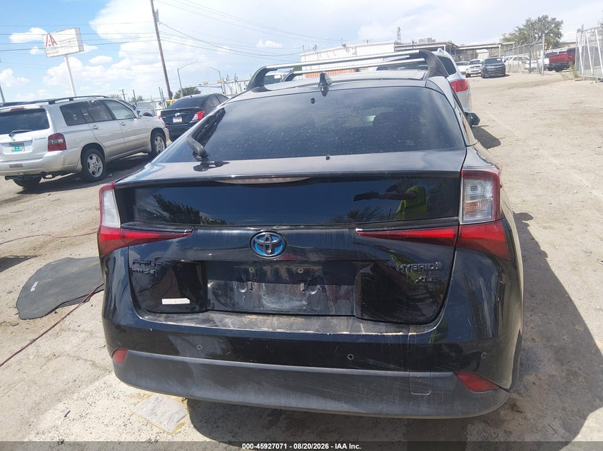 TOYOTA PRIUS - zdjęcie 16