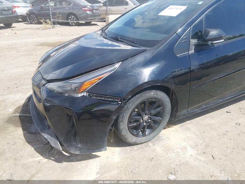 TOYOTA PRIUS - zdjęcie 6