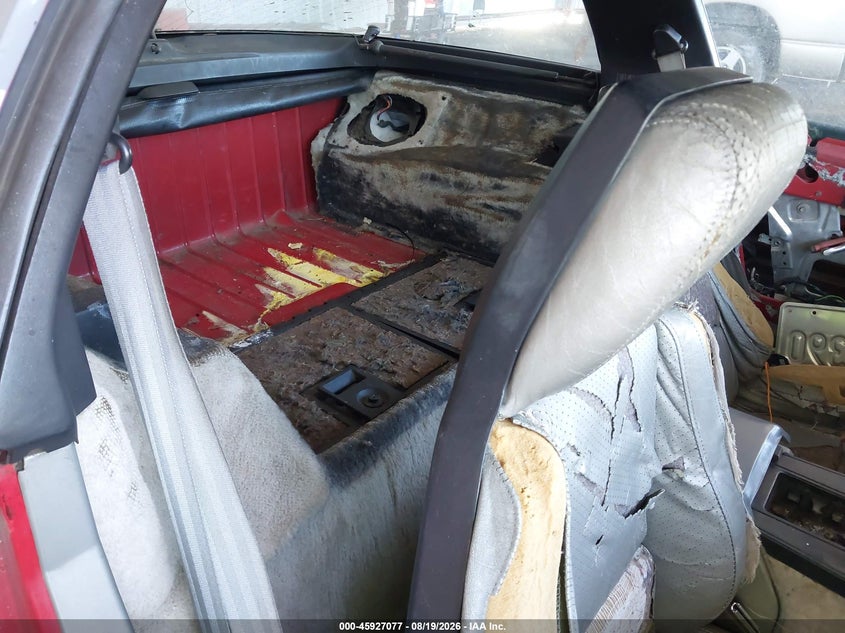 1985 CHEVROLET CORVETTE auction photo 8