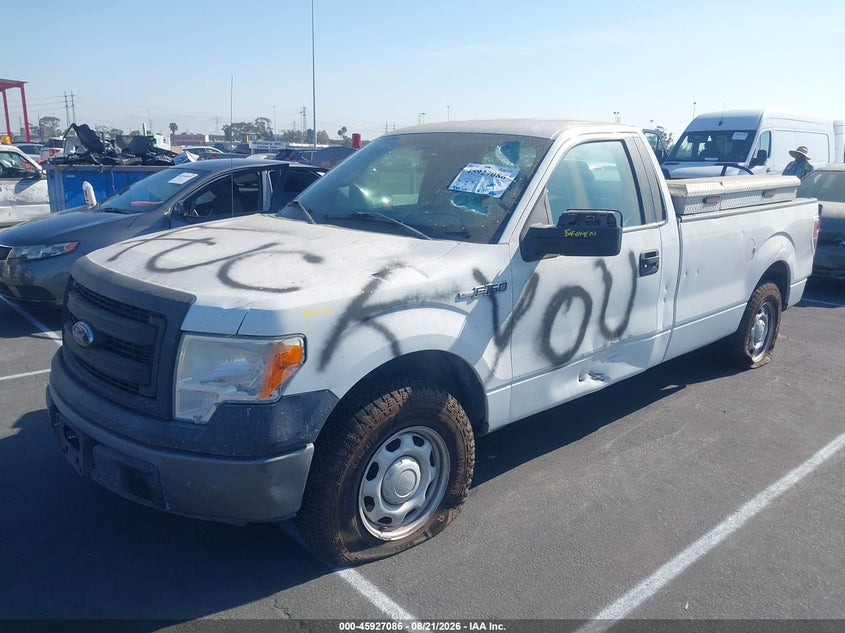 2013 Ford F-150, Вандализм, IAAI, VIN 1FTMF1CM8DKE41504 — фото 2