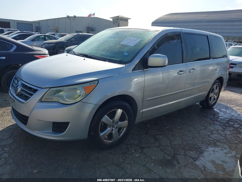 2010 VOLKSWAGEN ROUTAN — zdjęcie 2