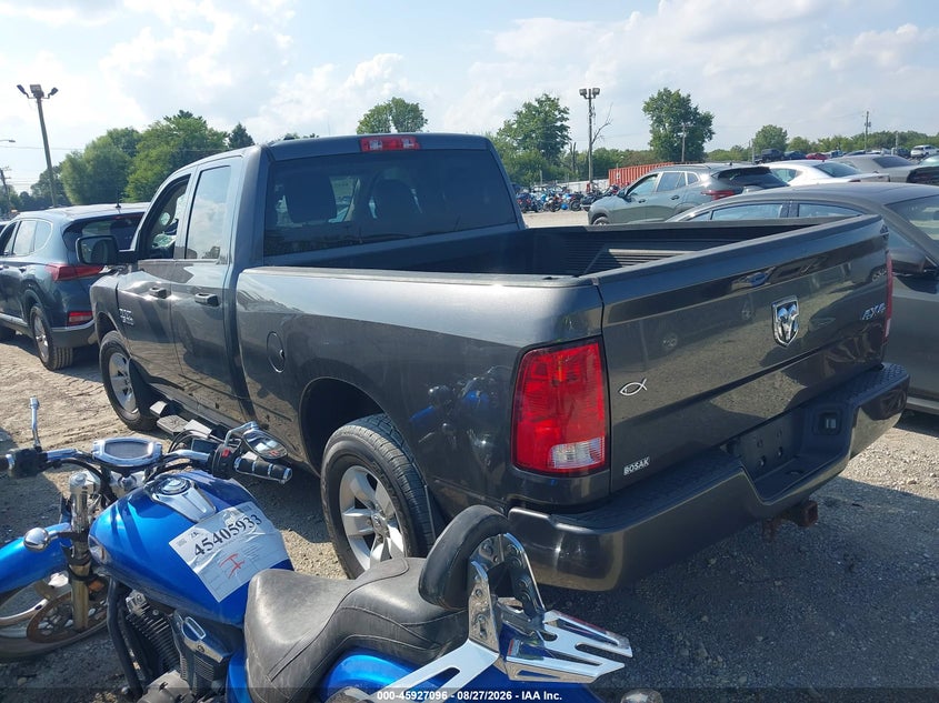 Vin: 1c6rr7fg4hs862266, lot: 46426184, ram 1500 express  4x4 6'4 box 20173