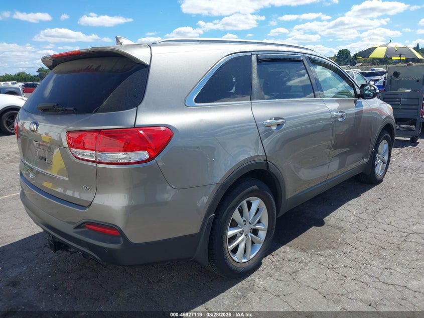 2016 KIA SORENTO auction photo 4
