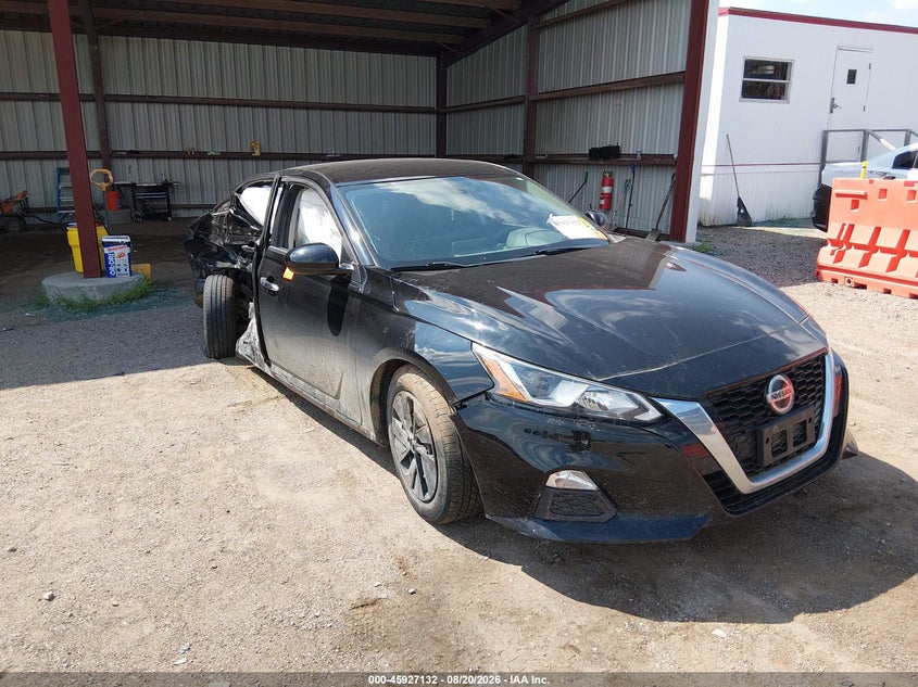 2019 NISSAN ALTIMA auction photo 1
