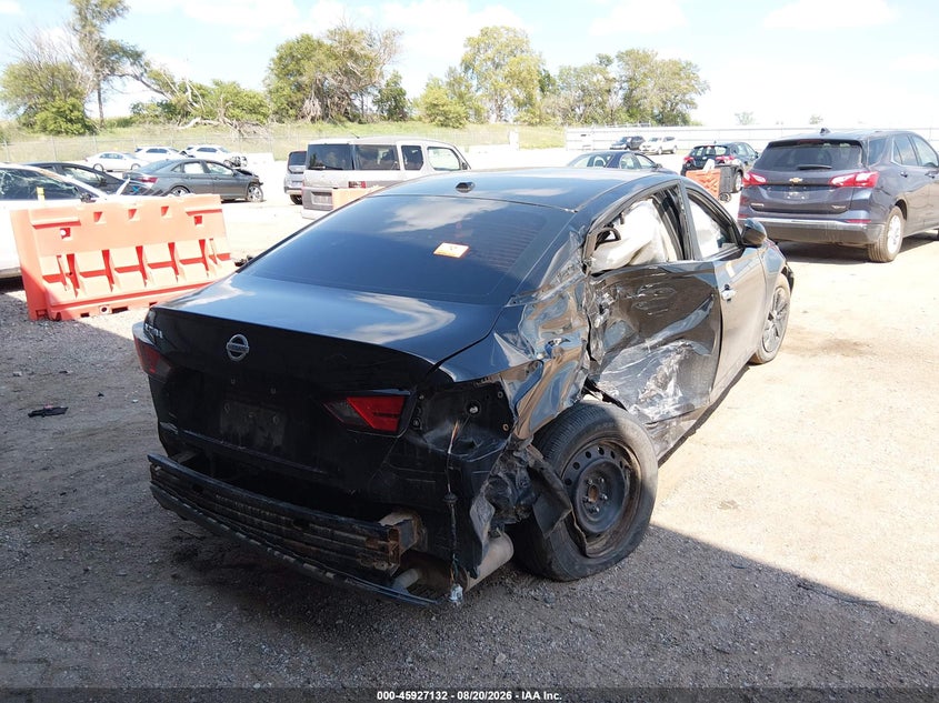 2019 NISSAN ALTIMA auction photo 4