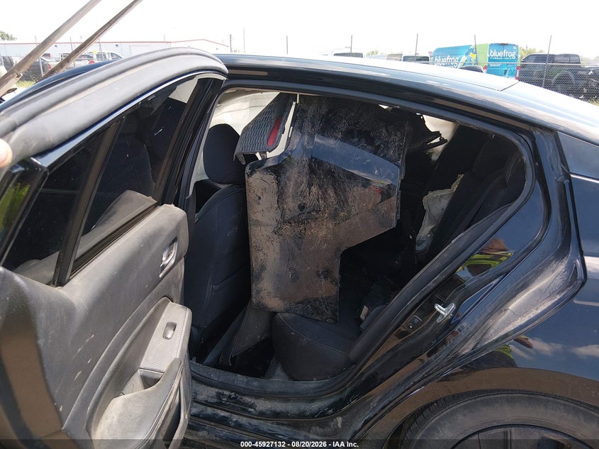 2019 NISSAN ALTIMA auction photo 8