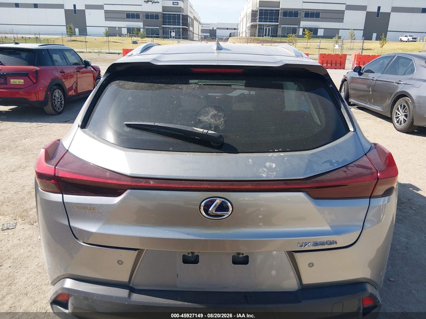 LEXUS UX 250H - zdjęcie 16