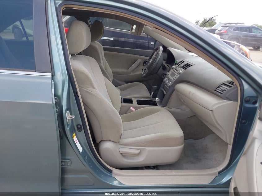 2010 TOYOTA CAMRY auction photo 5