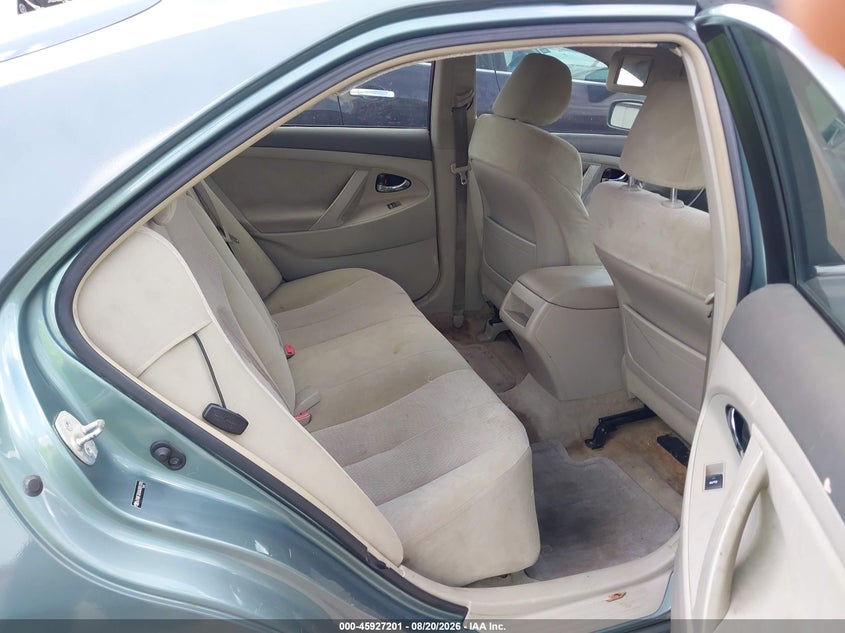 2010 TOYOTA CAMRY auction photo 8
