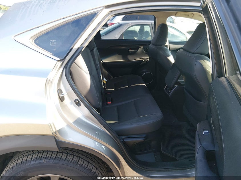 LEXUS NX 300 - zdjęcie 8