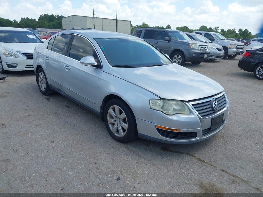 2008 VOLKSWAGEN PASSAT auction photo 1