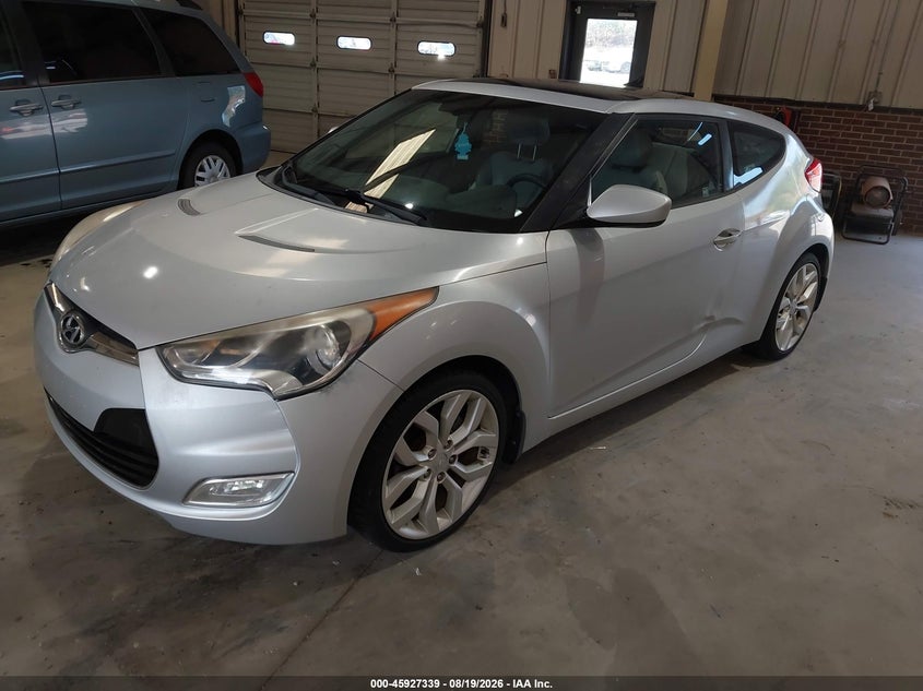 2012 HYUNDAI VELOSTER auction photo 2
