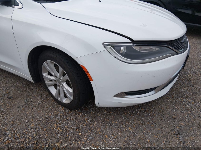 2015 CHRYSLER 200 auction photo 6