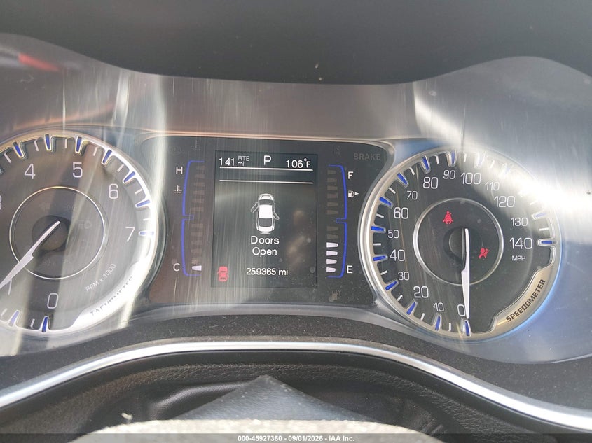 2015 CHRYSLER 200 auction photo 7