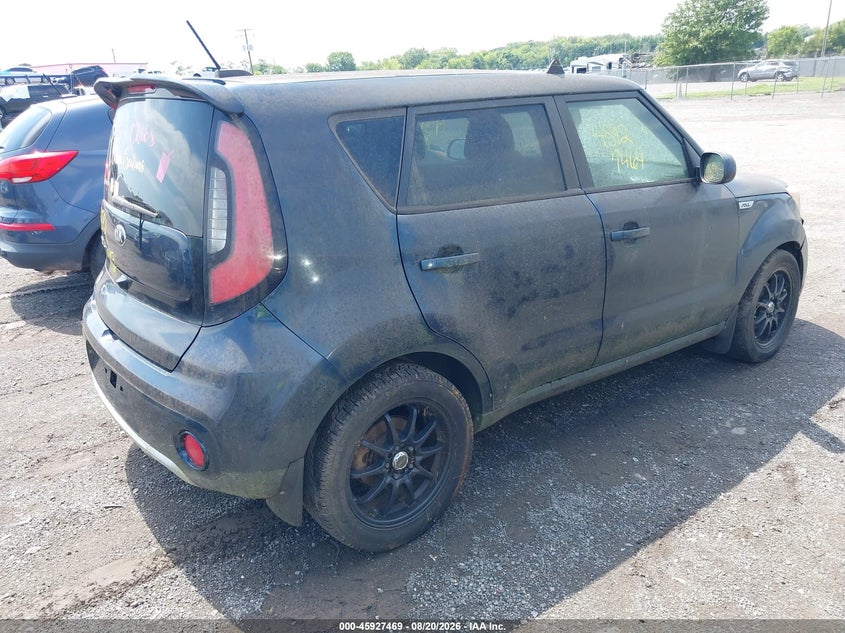 2017 KIA SOUL auction photo 4