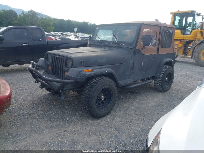 1992 Jeep Wrangler / Yj S, Normal Wear & Tear, IAAI, VIN 2J4FY19P1NJ546899 — photo 2