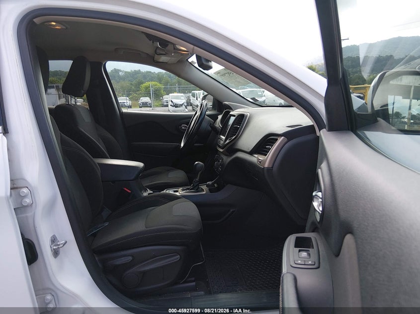 2015 JEEP CHEROKEE auction photo 5