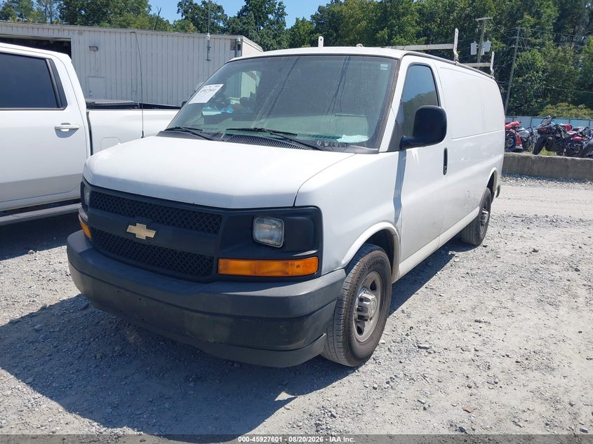 2017 CHEVROLET EXPRESS 2500 auction photo 2