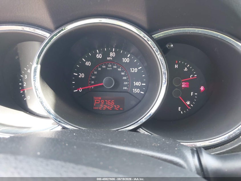 KIA SORENTO 2011 VIN 5XYKU4A24BG041829