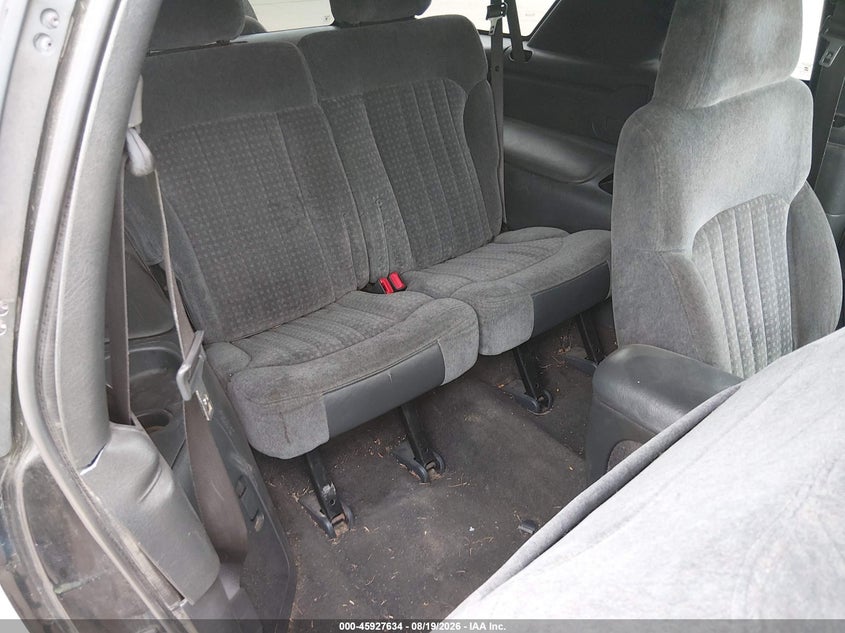 CHEVROLET BLAZER 2000 VIN 1GNCT18W0YK115322