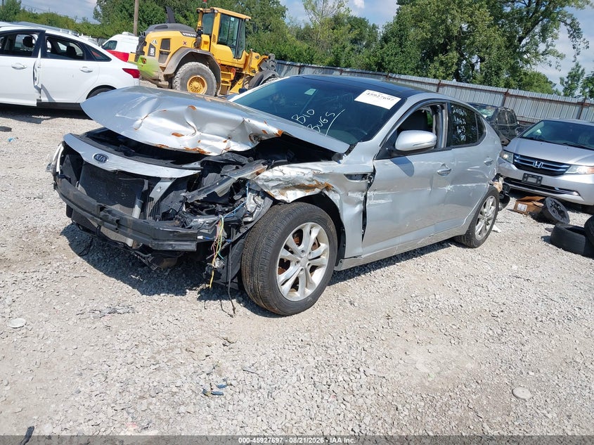 2012 Kia Optima, Front & Rear, IAAI, VIN 5XXGN4A64CG015579 — photo 2
