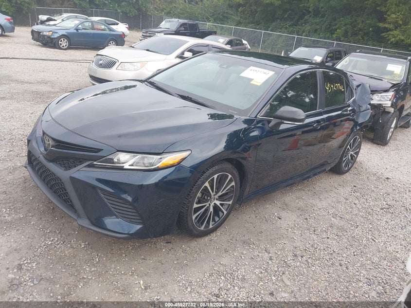 2019 TOYOTA CAMRY auction photo 2