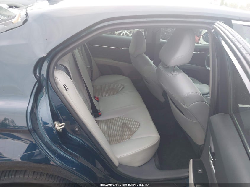 2019 TOYOTA CAMRY auction photo 8