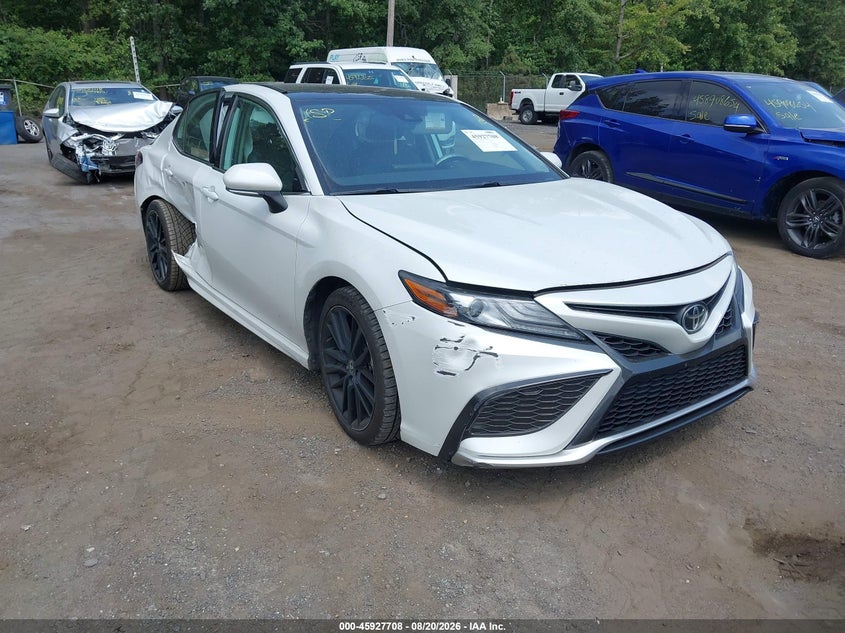TOYOTA CAMRY - zdjęcie 1