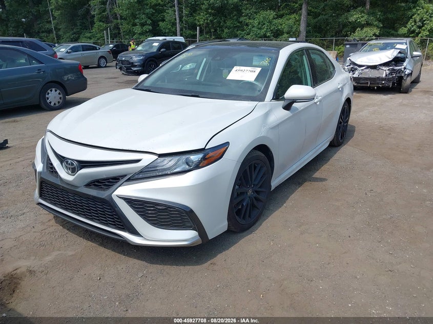 TOYOTA CAMRY - zdjęcie 2