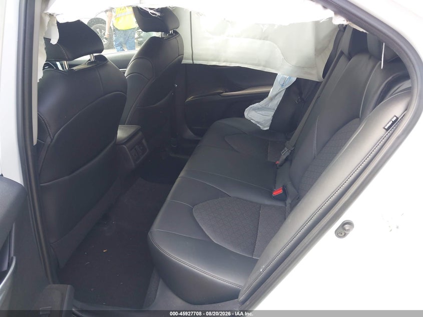 TOYOTA CAMRY - zdjęcie 8