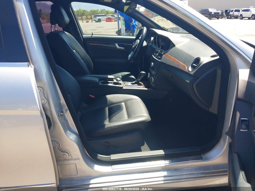 2012 MERCEDES-BENZ C 300 auction photo 5