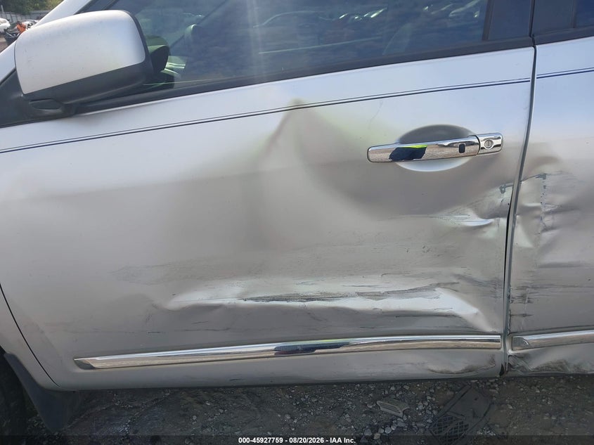 2011 NISSAN ROGUE auction photo 6