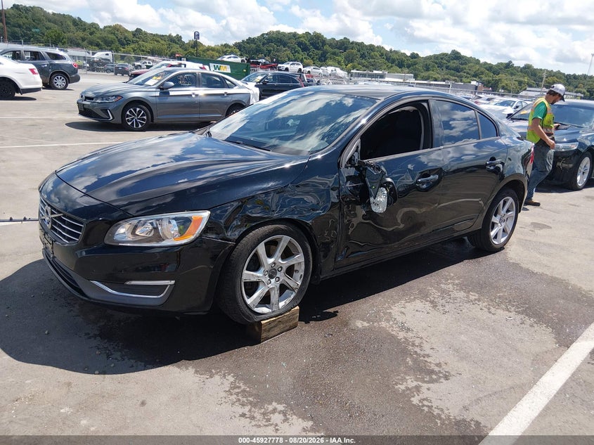 2014 Volvo S60, Левый бок, IAAI, VIN YV1612FS2E1284335 — фото 2