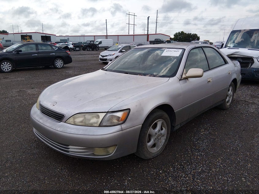 1997 LEXUS ES 300 auction photo 2